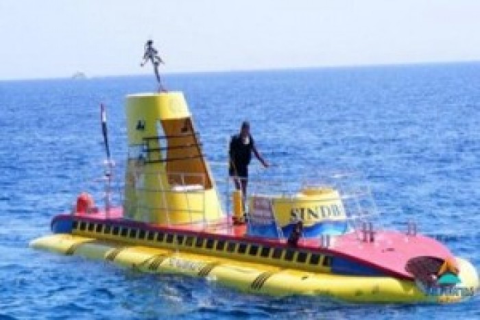 Snorkeldagstur med Semi Submarine fra Makadi Bay / Sahl Hasheesh
